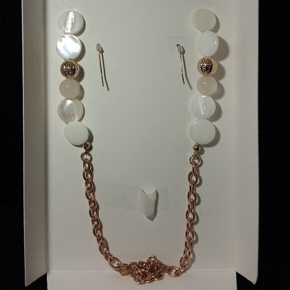 Necklace & Earrings - Paradise Shores - Shell or Mother of Pearl - Picture 5 of 5